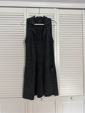 Love Tree Charcoal Gray Sleeveless Long Knit Vest Fall Cozy Layering Sz M